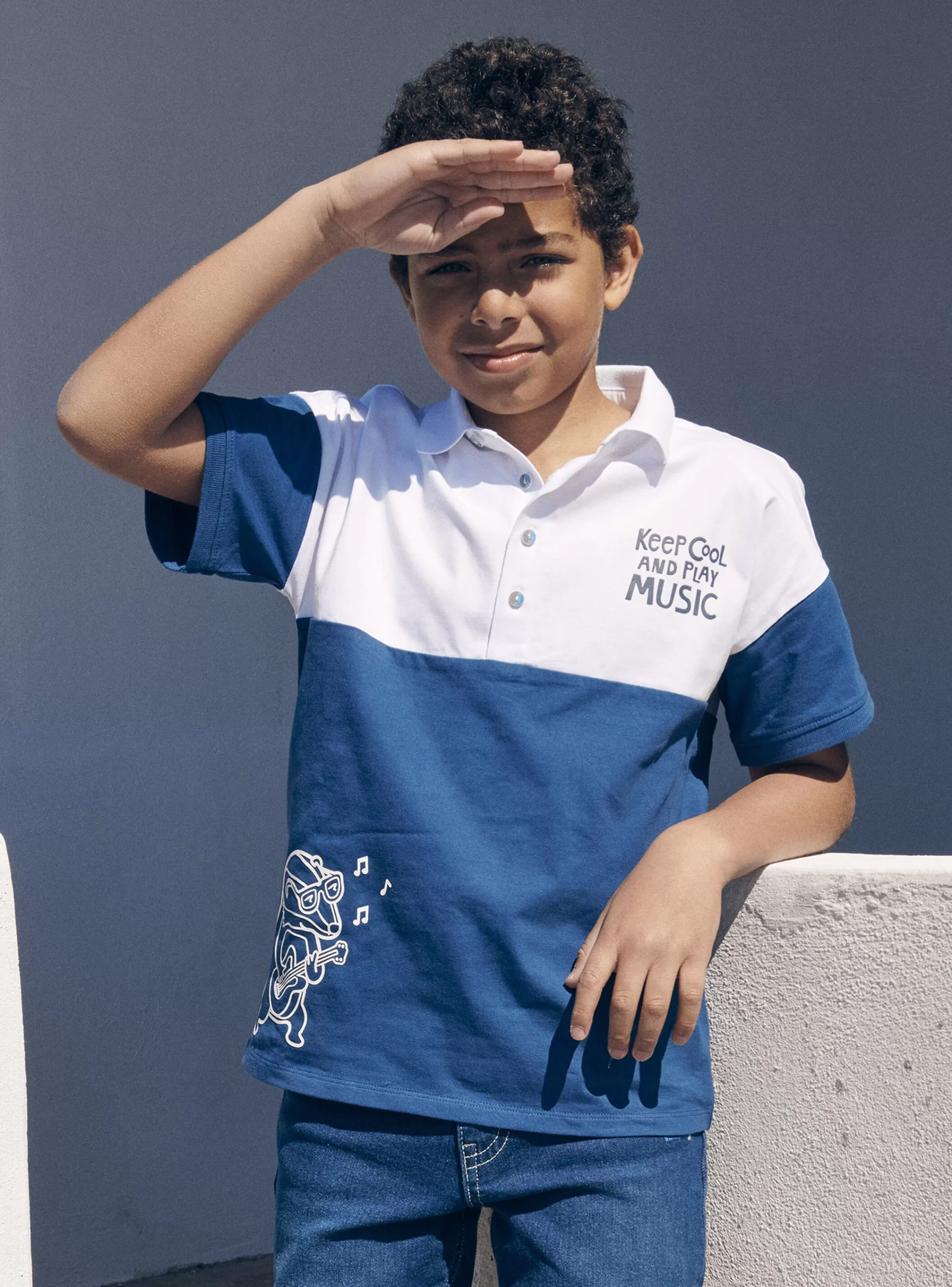 Best Sergent Major Polo bleu et blanc en jersey à motif blaireau guitariste
