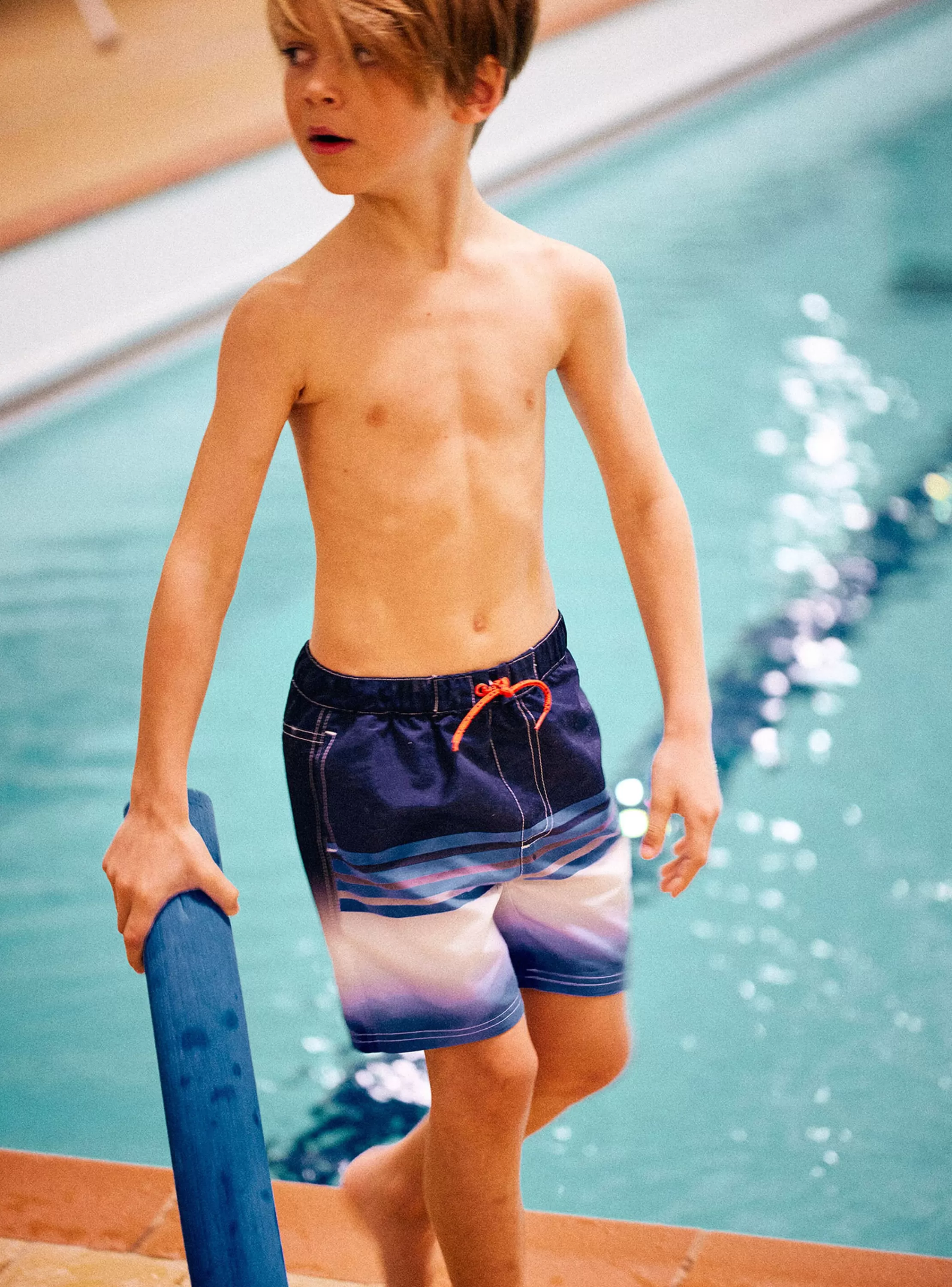 Clearance Sergent Major Short de bain bleu d&eacute;grad&eacute; &agrave; rayures rouge enfant gar&ccedil;on