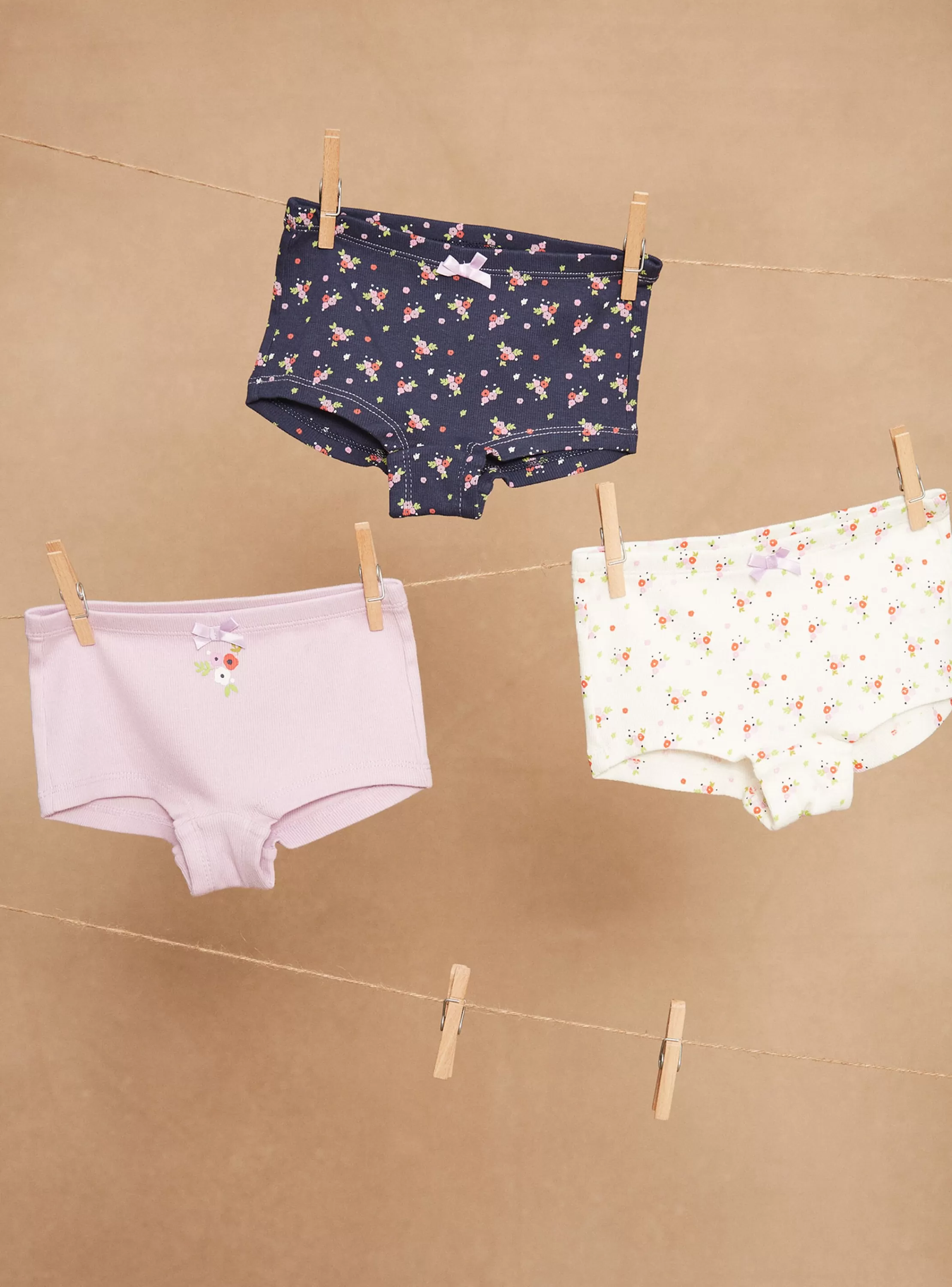 Cheap Sergent Major 3 shortys bleu, mauve et écru à imprimé et motifs fleuris